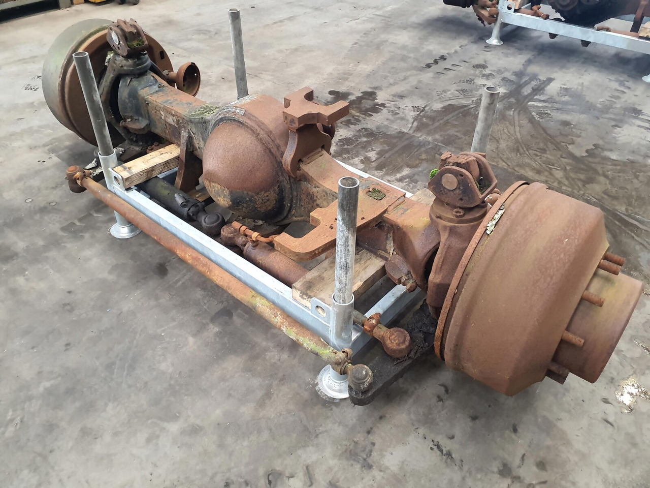 FAUN ATF 60-4 axle 4 - Eje y piezas para Autogrúa: foto 4 FAUN ATF 60-4 axle 4 - Eje y piezas para Autogrúa: foto 4