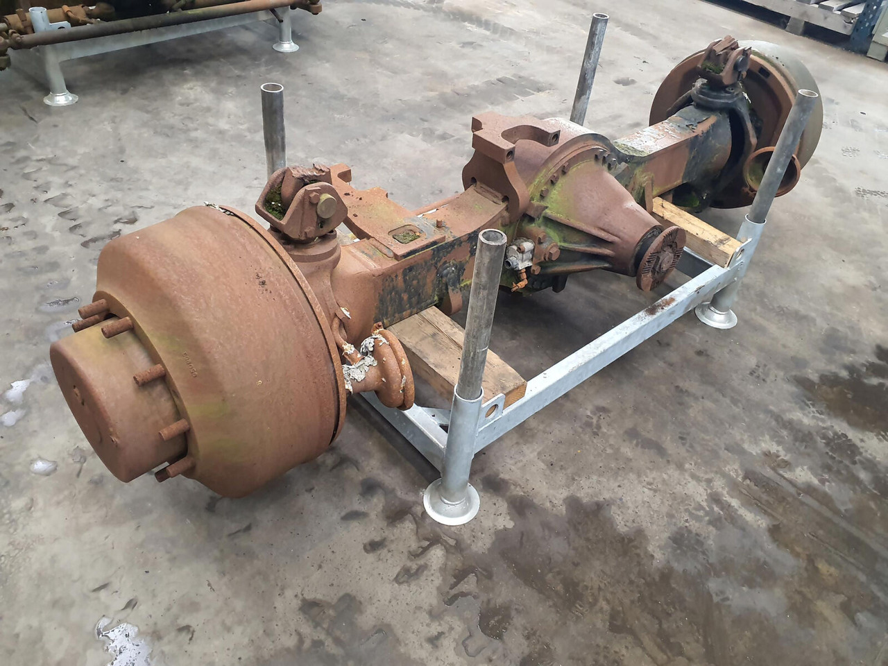 FAUN ATF 60-4 axle 4 - Eje y piezas para Autogrúa: foto 3 FAUN ATF 60-4 axle 4 - Eje y piezas para Autogrúa: foto 3