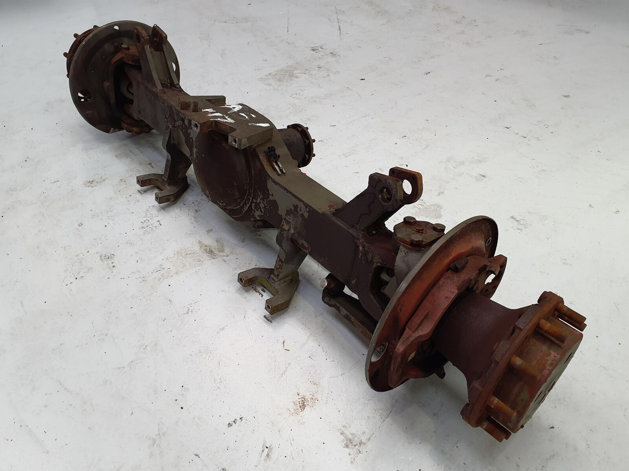 FAUN RTF 25 axle 1 - Eje y piezas para Autogrúa: foto 4 FAUN RTF 25 axle 1 - Eje y piezas para Autogrúa: foto 4