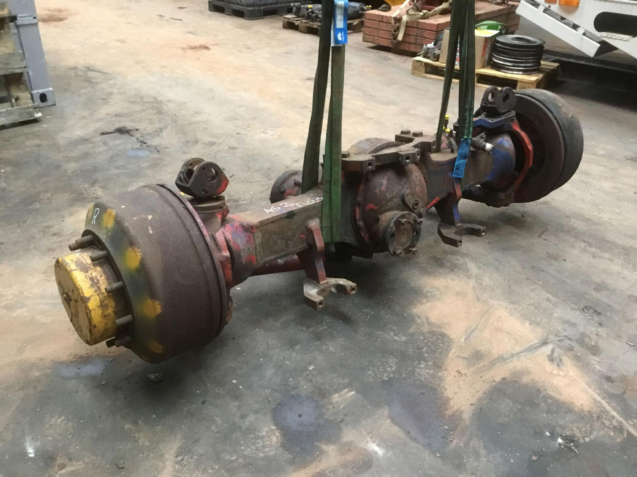 FAUN RTF 45 axle 2 - Eje y piezas para Autogrúa: foto 1 FAUN RTF 45 axle 2 - Eje y piezas para Autogrúa: foto 1