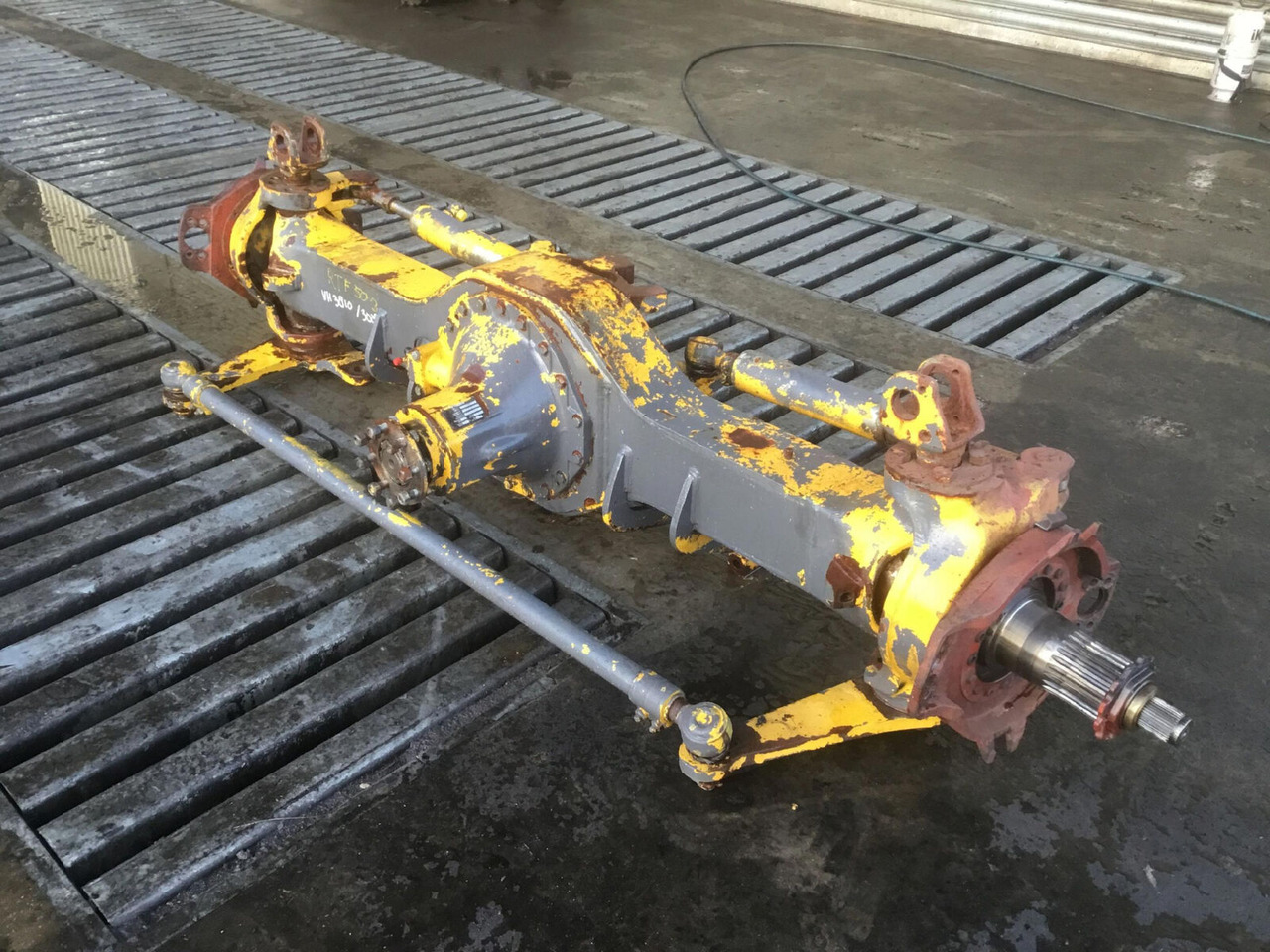 FAUN RTF 50-3 axle 1 - Eje y piezas para Autogrúa: foto 2 FAUN RTF 50-3 axle 1 - Eje y piezas para Autogrúa: foto 2