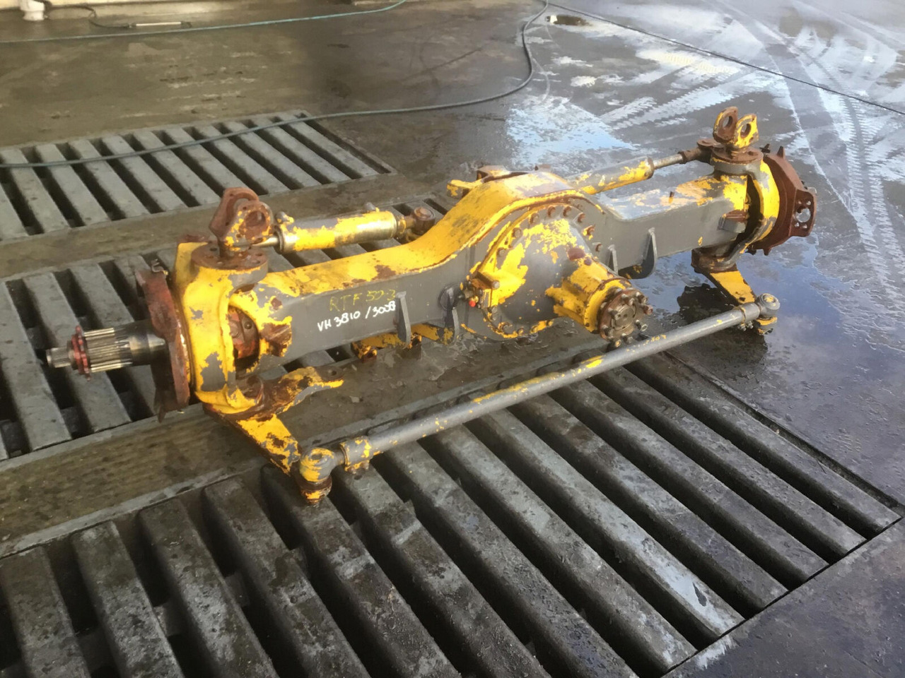 FAUN RTF 50-3 axle 1 - Eje y piezas para Autogrúa: foto 1 FAUN RTF 50-3 axle 1 - Eje y piezas para Autogrúa: foto 1