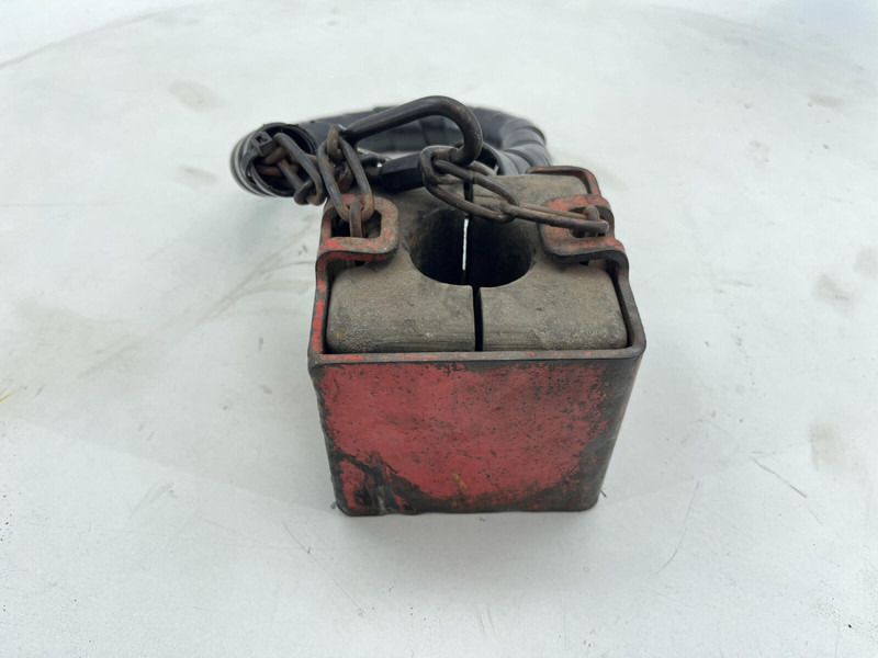 Faun ATF 40G-2 Weight assy with bracket complete - Contrapeso para Maquinaria de construcción: foto 1 Faun ATF 40G-2 Weight assy with bracket complete - Contrapeso para Maquinaria de construcción: foto 1