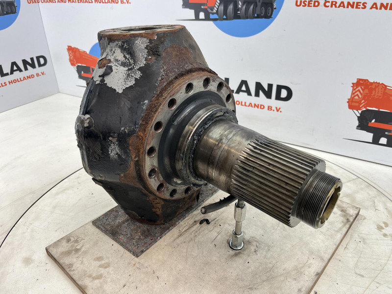 Faun ATF 45-3 Steering knuckle 16 holes axle 3 - Mangueta: foto 3 Faun ATF 45-3 Steering knuckle 16 holes axle 3 - Mangueta: foto 3