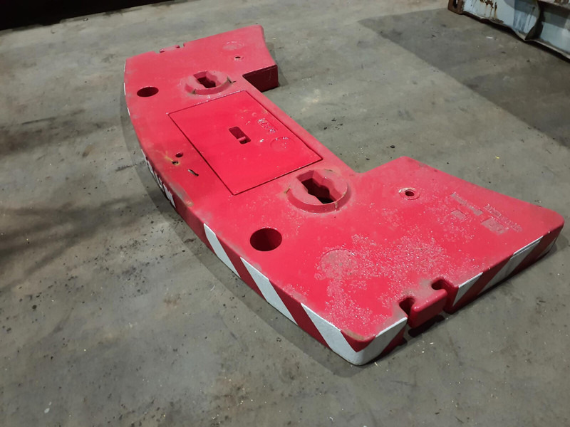 Faun AUN HK 60 counterweight 2 ton - Contrapeso para Maquinaria de construcción: foto 4 Faun AUN HK 60 counterweight 2 ton - Contrapeso para Maquinaria de construcción: foto 4