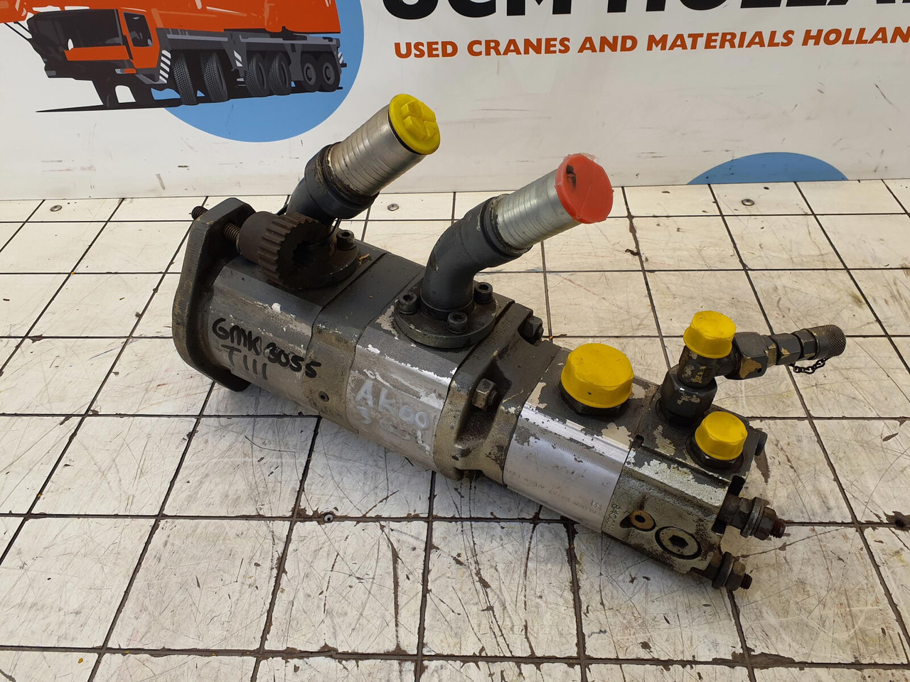 Grove GMK 3055 three way gear pump - Bomba hidráulica para Autogrúa: foto 2 Grove GMK 3055 three way gear pump - Bomba hidráulica para Autogrúa: foto 2