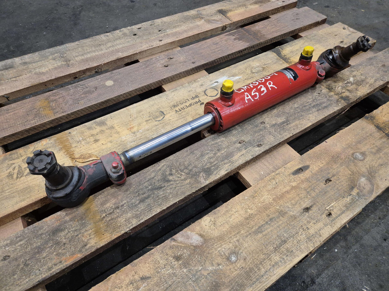Grove GMK steering cylinder - Cilindro hidráulico para Autogrúa: foto 1 Grove GMK steering cylinder - Cilindro hidráulico para Autogrúa: foto 1