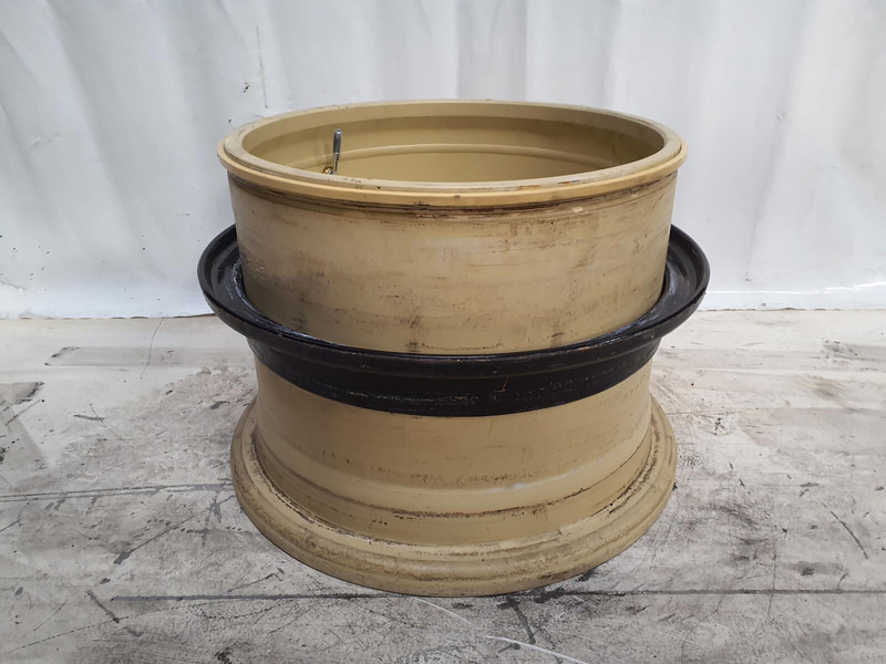 Grove Rim 525/80R25 12 20.5 3p - Llanta para Grúa: foto 3 Grove Rim 525/80R25 12 20.5 3p - Llanta para Grúa: foto 3