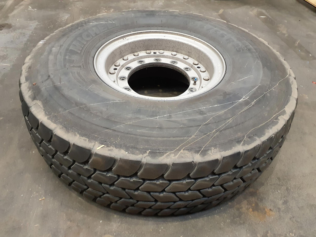 Grove Wheel 445/95R25 12 13.4 2p alu - Rueda completa: foto 2 Grove Wheel 445/95R25 12 13.4 2p alu - Rueda completa: foto 2