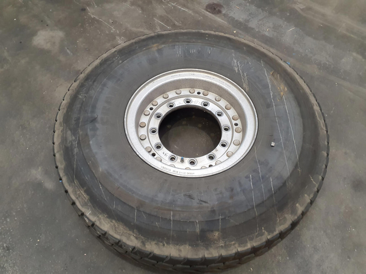 Grove Wheel 445/95R25 12 13.4 2p alu - Rueda completa: foto 1 Grove Wheel 445/95R25 12 13.4 2p alu - Rueda completa: foto 1