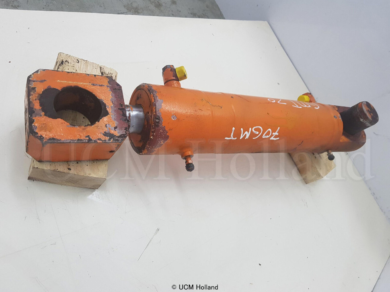 Krupp 70 GMT counterweight cylinder - Cilindro hidráulico para Autogrúa: foto 2 Krupp 70 GMT counterweight cylinder - Cilindro hidráulico para Autogrúa: foto 2