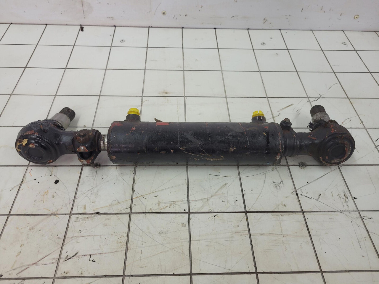 Krupp KMK 3045 steering cylinder - Cilindro hidráulico para Autogrúa: foto 4 Krupp KMK 3045 steering cylinder - Cilindro hidráulico para Autogrúa: foto 4