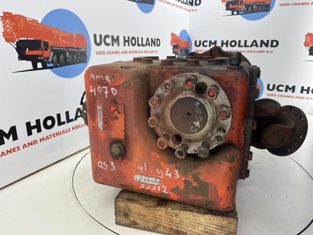 Krupp KMK 4070 axle 3 diff box - Diferencial para Autogrúa: foto 2 Krupp KMK 4070 axle 3 diff box - Diferencial para Autogrúa: foto 2