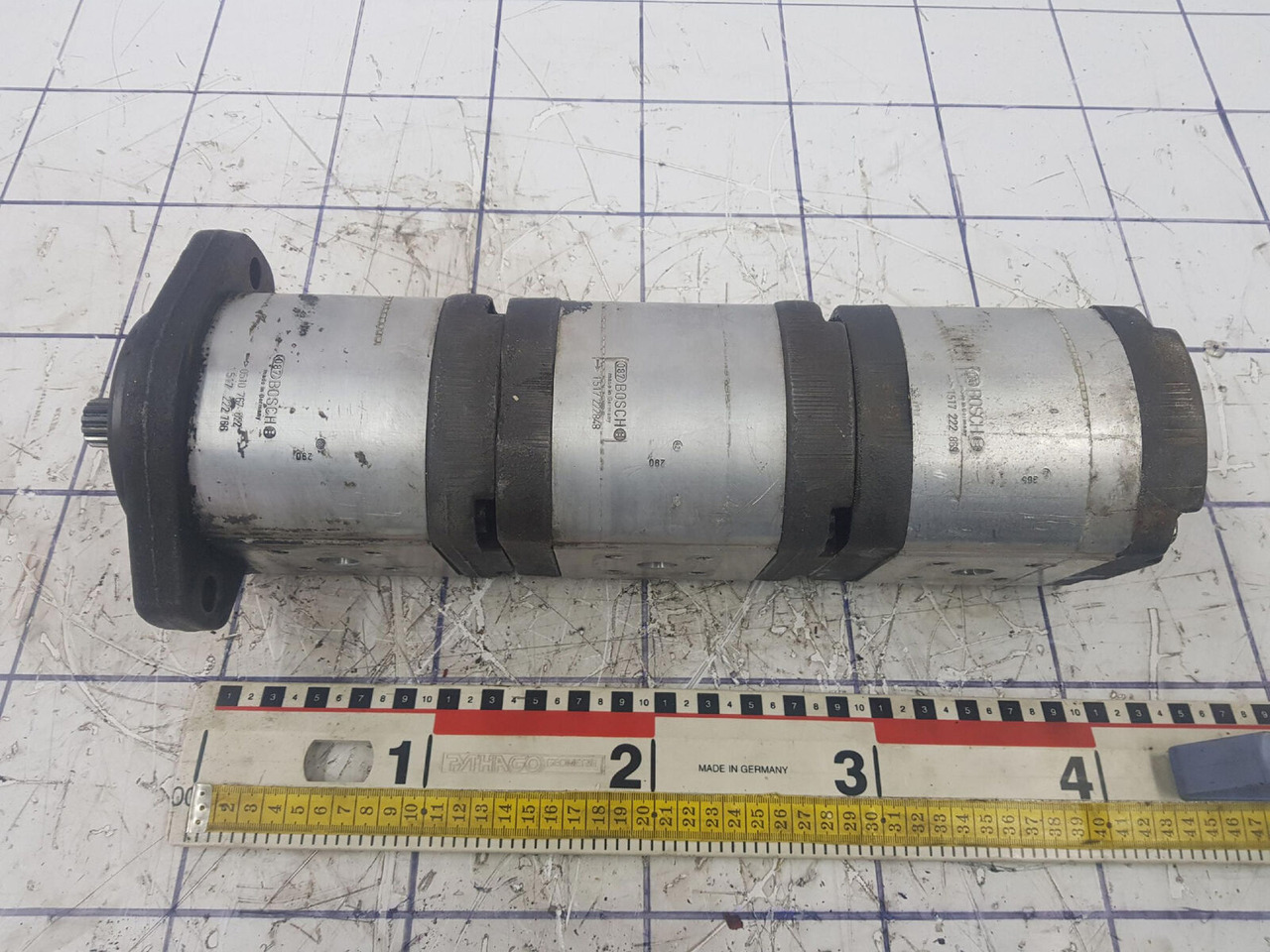 Krupp KMK 4070 three way gear pump - Bomba hidráulica para Autogrúa: foto 1 Krupp KMK 4070 three way gear pump - Bomba hidráulica para Autogrúa: foto 1