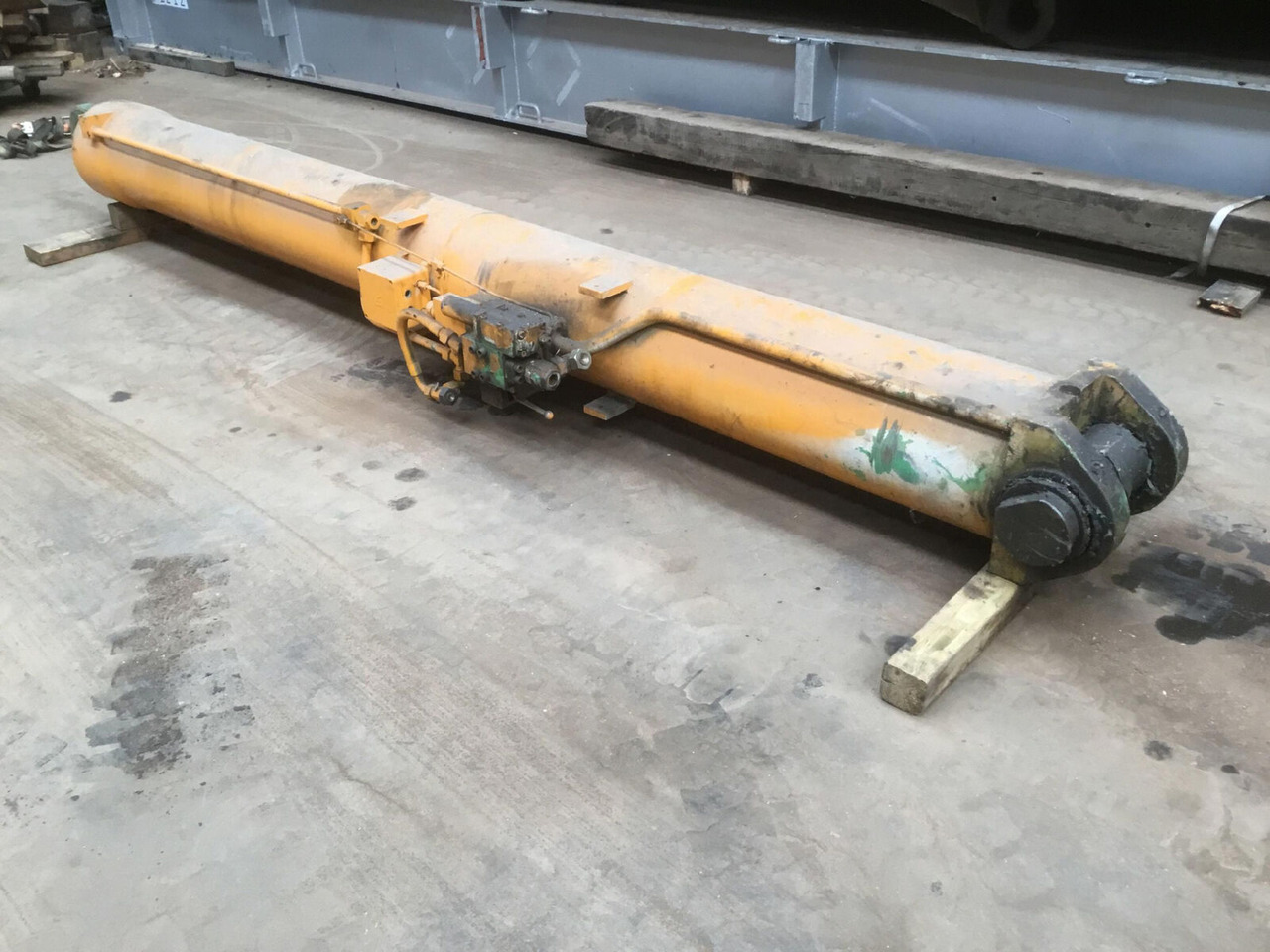 Krupp KMK 5100 boom cylinder - Cilindro hidráulico para Autogrúa: foto 2 Krupp KMK 5100 boom cylinder - Cilindro hidráulico para Autogrúa: foto 2