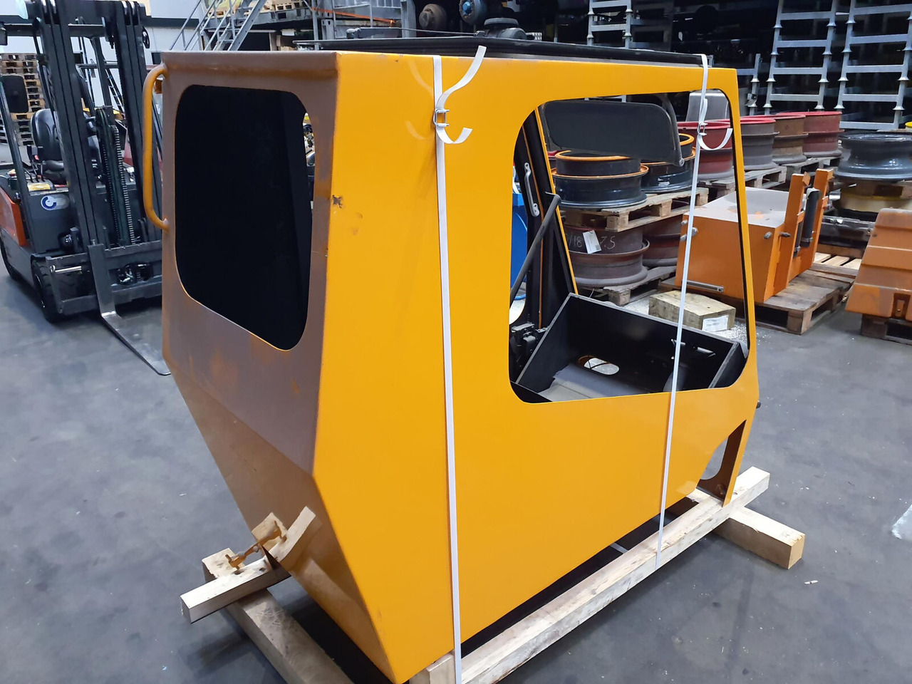 Krupp KMK 5100 upper cabin - Cabina para Autogrúa: foto 3 Krupp KMK 5100 upper cabin - Cabina para Autogrúa: foto 3