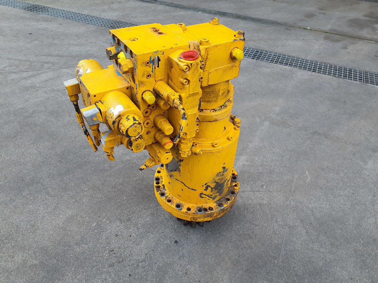 Liebherr LTM 1050-1 Slewing gear - Reductor de giro para Autogrúa: foto 2 Liebherr LTM 1050-1 Slewing gear - Reductor de giro para Autogrúa: foto 2
