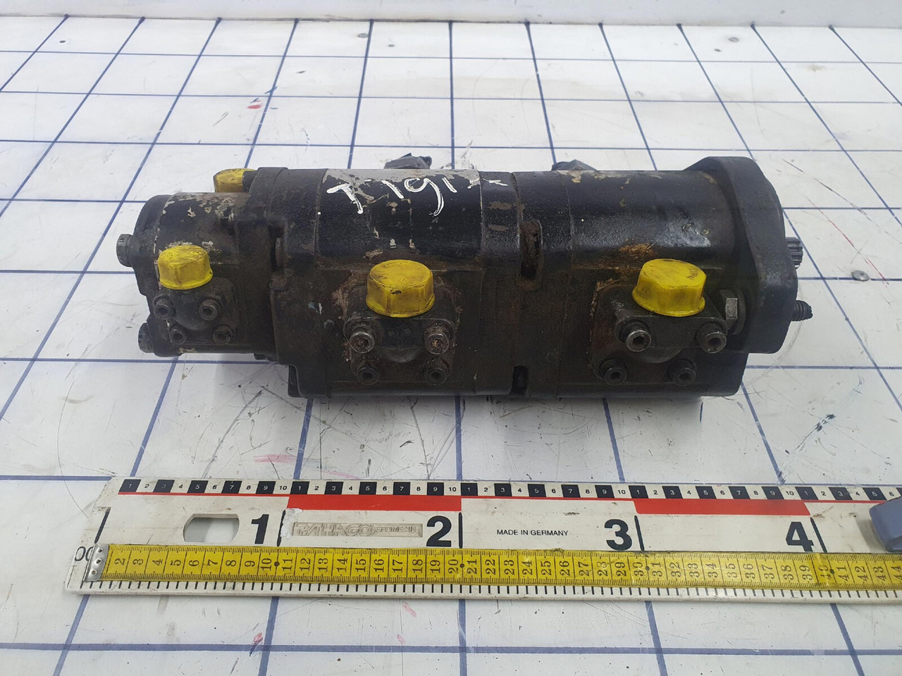 Liebherr LTM 1050-1 TRIPLE GEAR PUMP - Bomba hidráulica para Autogrúa: foto 1 Liebherr LTM 1050-1 TRIPLE GEAR PUMP - Bomba hidráulica para Autogrúa: foto 1