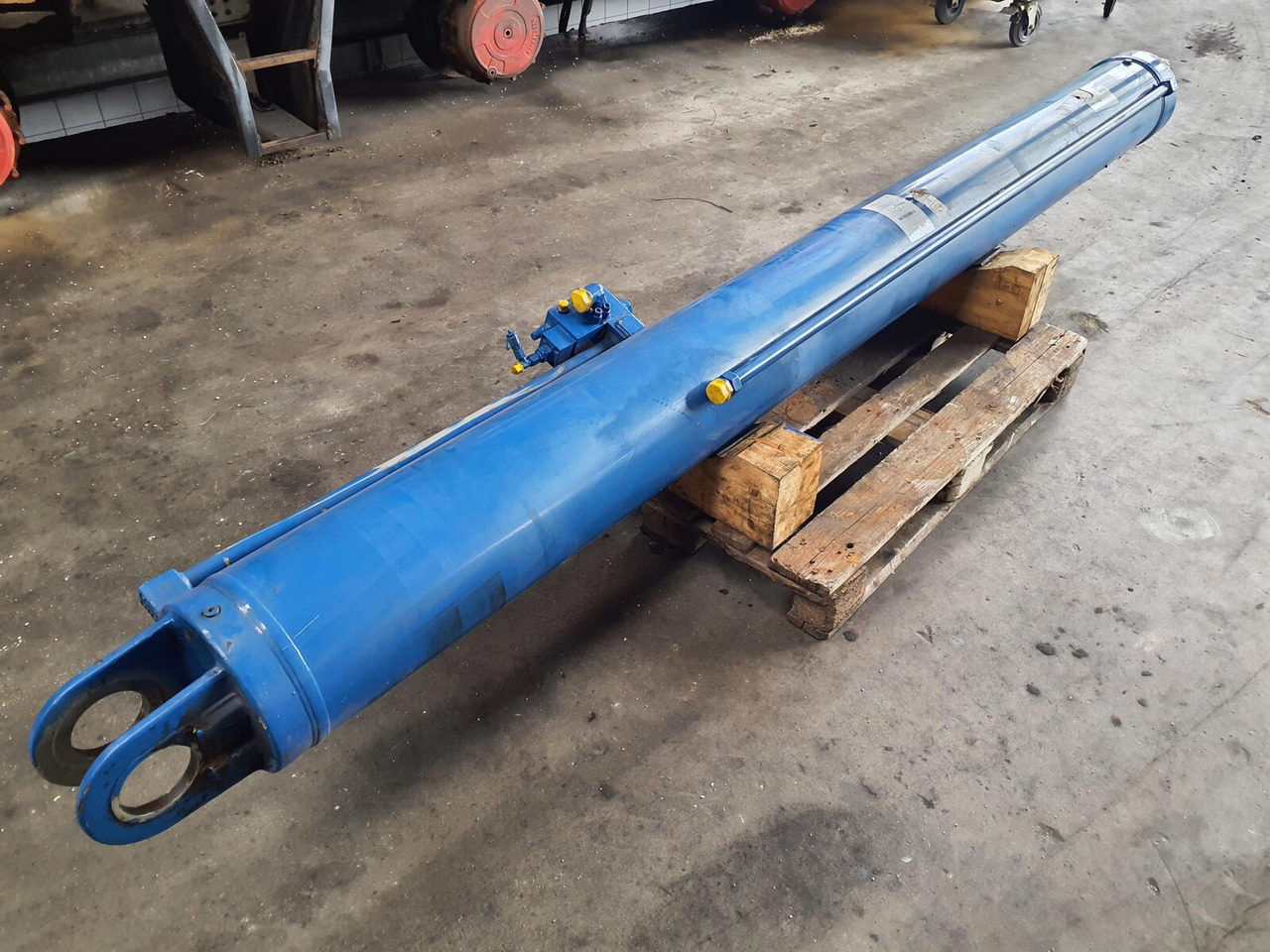 Liebherr LTM 1050-3.1 boom cylinder - Cilindro hidráulico para Grúa: foto 4 Liebherr LTM 1050-3.1 boom cylinder - Cilindro hidráulico para Grúa: foto 4