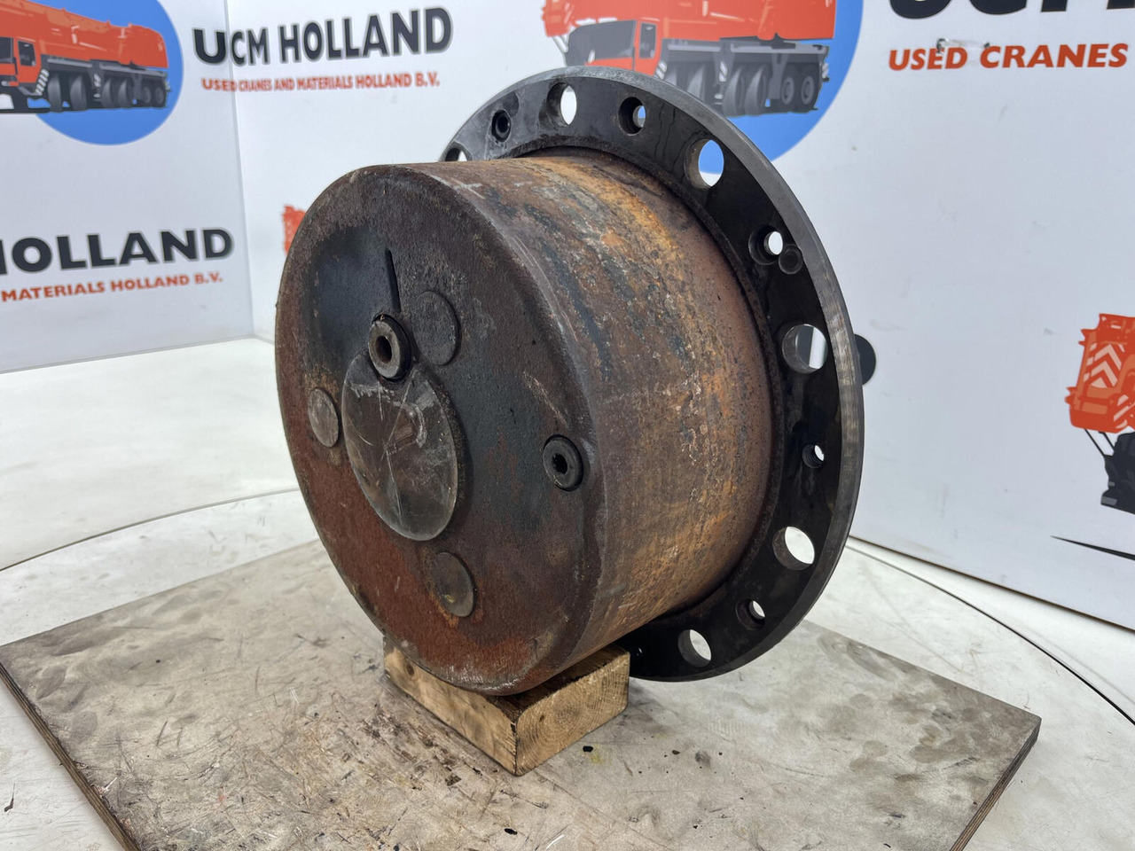Liebherr LTM 1080 planetary gear 22-25-74-40-3pl-H135-46 - Mando final para Grúa: foto 2 Liebherr LTM 1080 planetary gear 22-25-74-40-3pl-H135-46 - Mando final para Grúa: foto 2