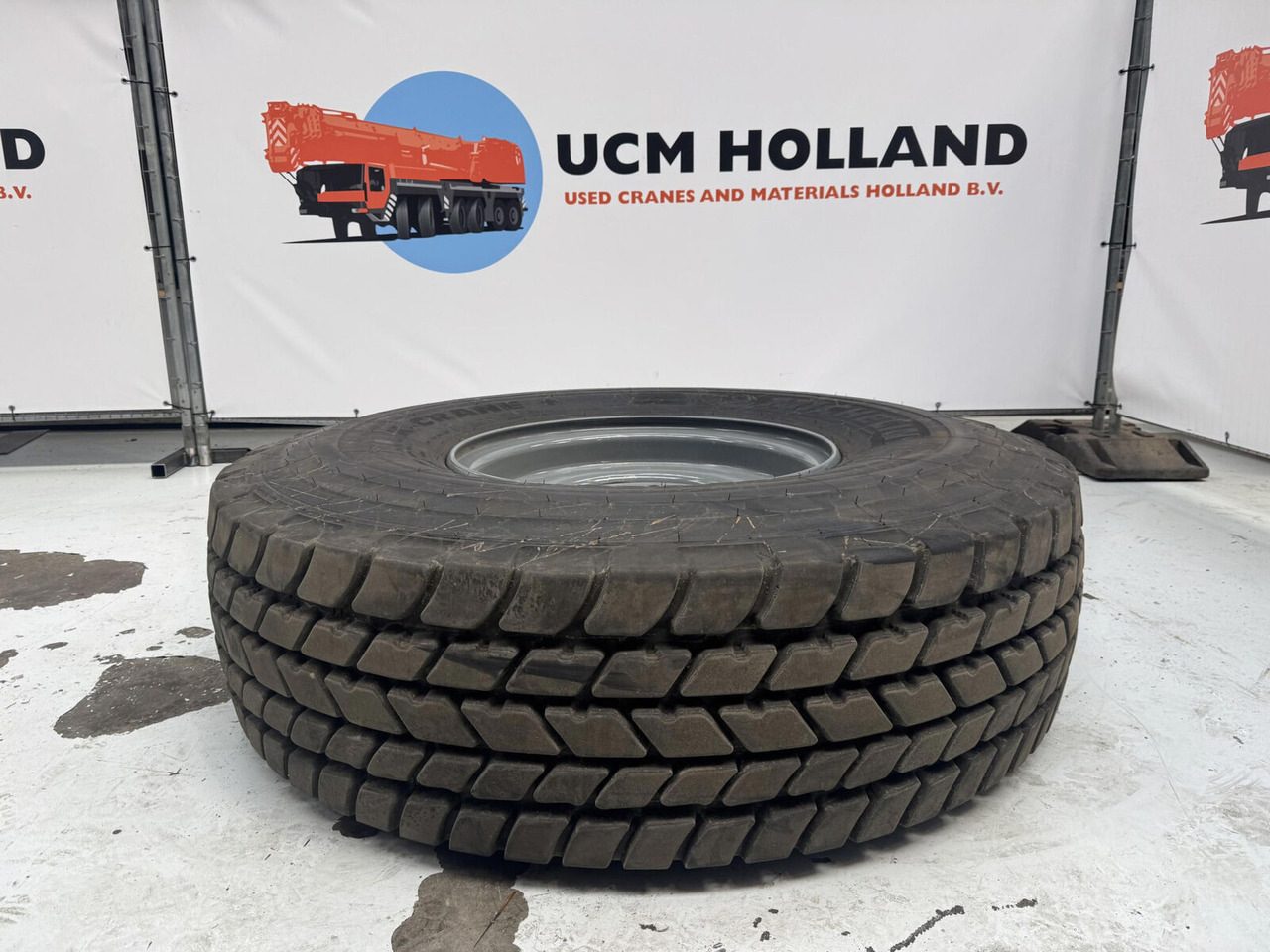 Liebherr Wheel 445/95 R25 10 12 1p - Rueda completa para Grúa: foto 2 Liebherr Wheel 445/95 R25 10 12 1p - Rueda completa para Grúa: foto 2