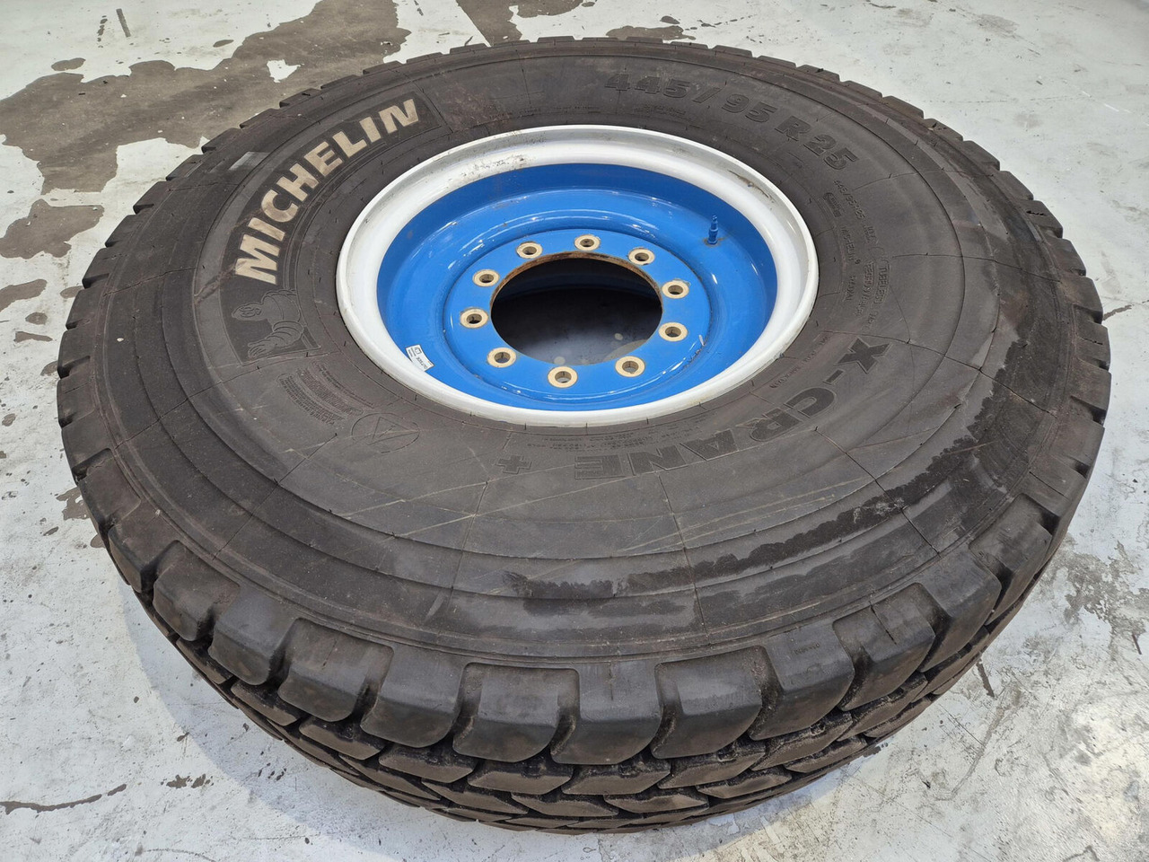 Liebherr Wheel 445/95R25 10 12 1p - Rueda completa para Grúa: foto 1 Liebherr Wheel 445/95R25 10 12 1p - Rueda completa para Grúa: foto 1