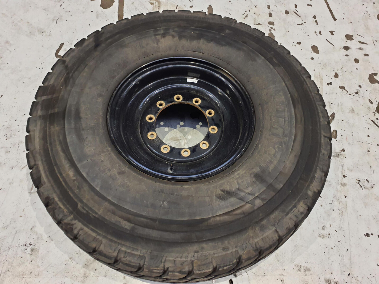 Liebherr Wheel 445/95R25 10 12 1p - Rueda completa para Grúa: foto 2 Liebherr Wheel 445/95R25 10 12 1p - Rueda completa para Grúa: foto 2