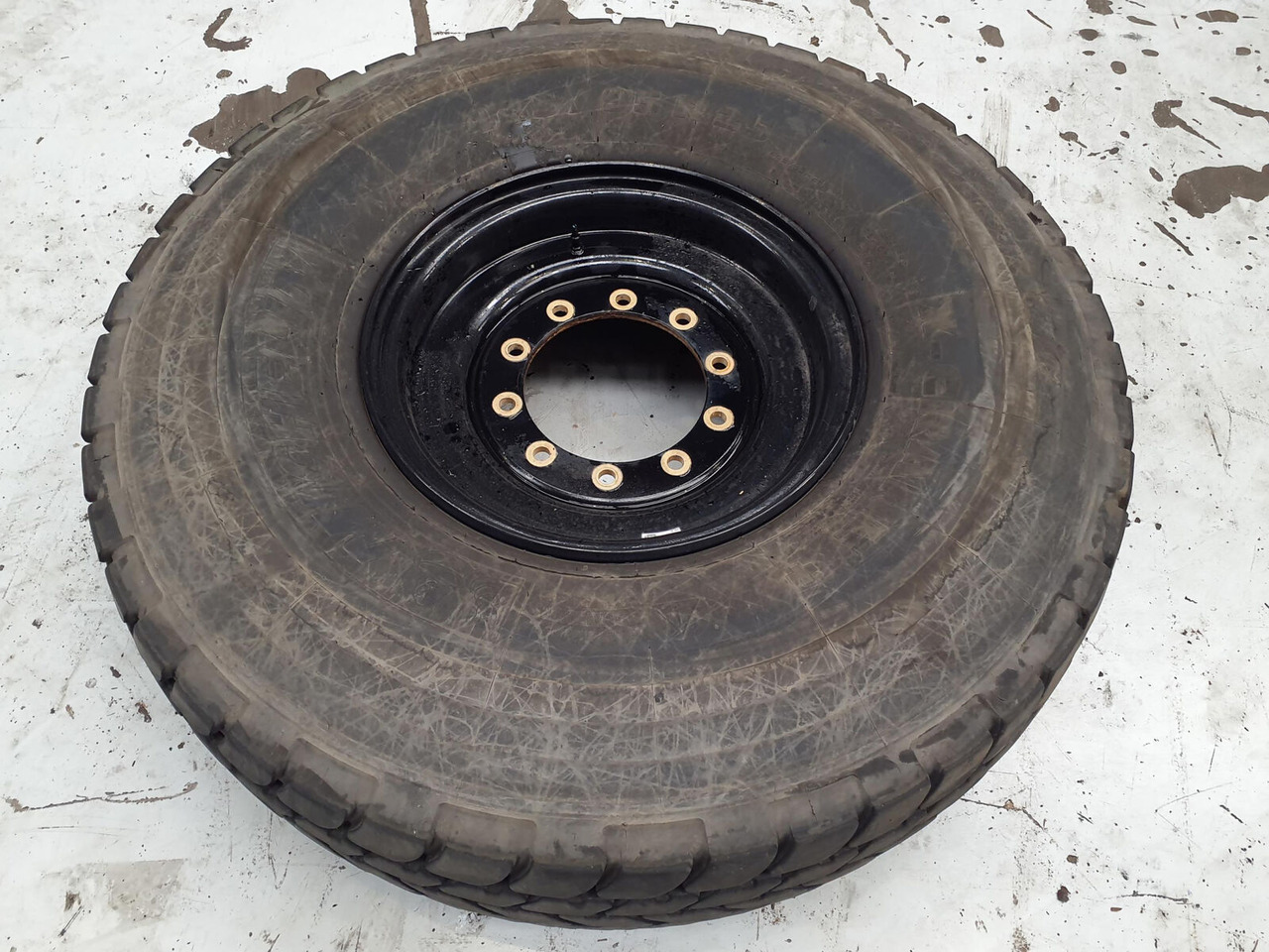 Liebherr Wheel 445/95R25 10 12 1p - Rueda completa para Grúa: foto 2 Liebherr Wheel 445/95R25 10 12 1p - Rueda completa para Grúa: foto 2