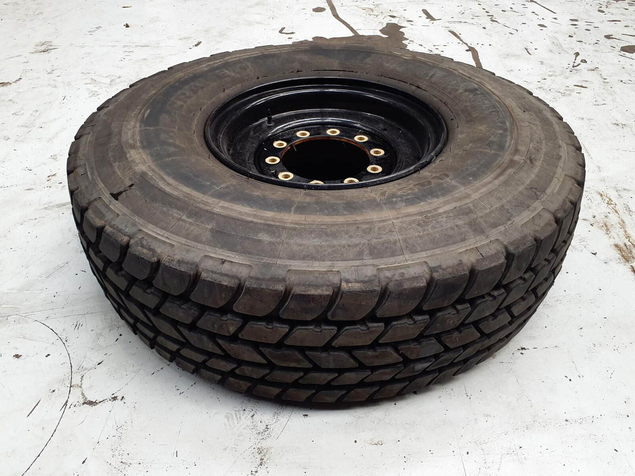 Liebherr Wheel 445/95R25 10 12 1p - Rueda completa para Grúa: foto 1 Liebherr Wheel 445/95R25 10 12 1p - Rueda completa para Grúa: foto 1