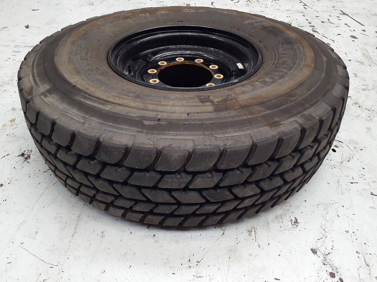Liebherr Wheel 445/95R25 10 12 1p - Rueda completa para Grúa: foto 1 Liebherr Wheel 445/95R25 10 12 1p - Rueda completa para Grúa: foto 1