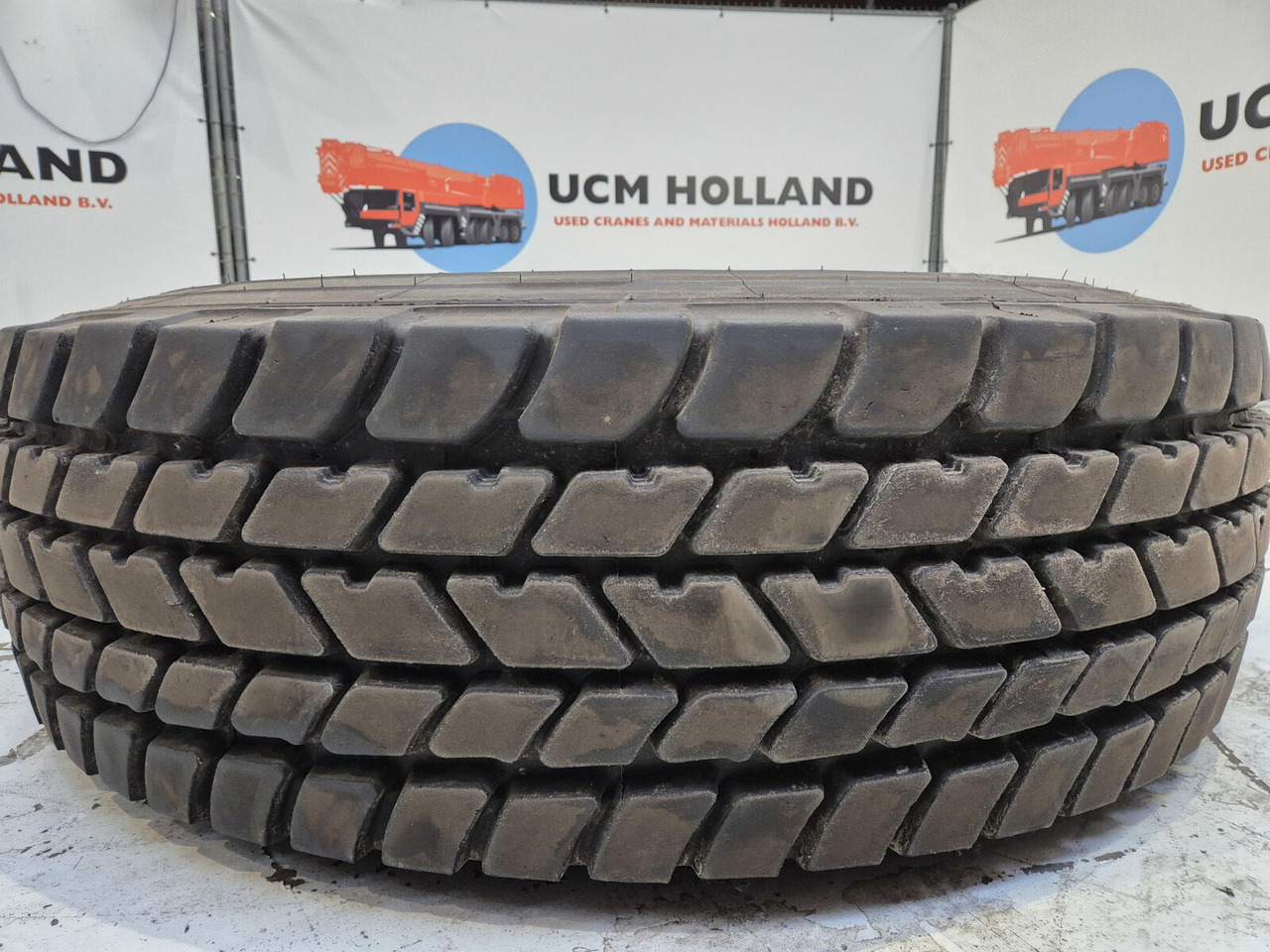 Liebherr Wheel 445/95R25 10 12 1p - Rueda completa para Grúa: foto 3 Liebherr Wheel 445/95R25 10 12 1p - Rueda completa para Grúa: foto 3