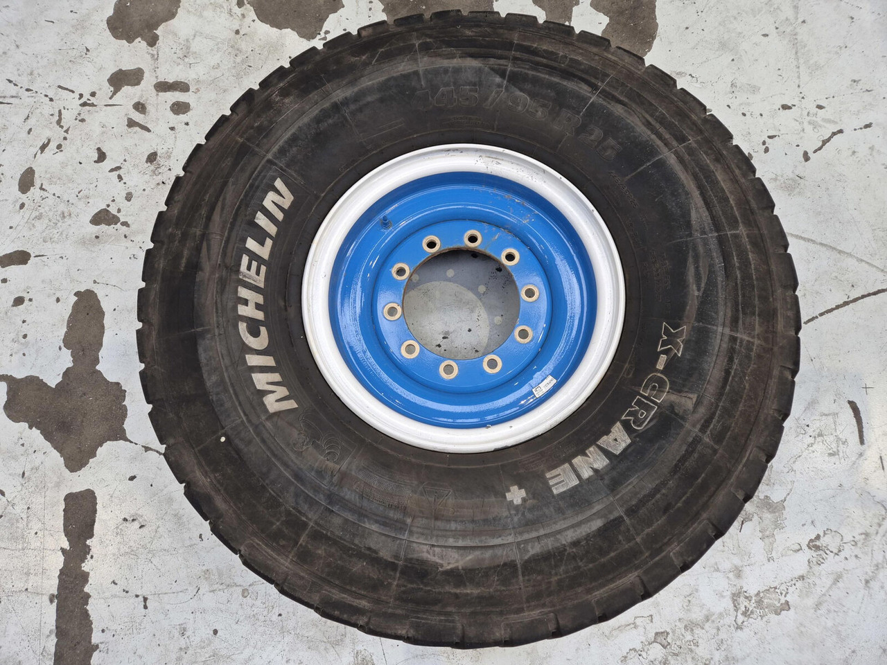 Liebherr Wheel 445/95R25 10 12 1p - Rueda completa para Grúa: foto 2 Liebherr Wheel 445/95R25 10 12 1p - Rueda completa para Grúa: foto 2