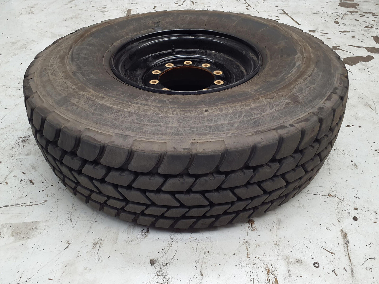 Liebherr Wheel 445/95R25 10 12 1p - Rueda completa para Grúa: foto 1 Liebherr Wheel 445/95R25 10 12 1p - Rueda completa para Grúa: foto 1