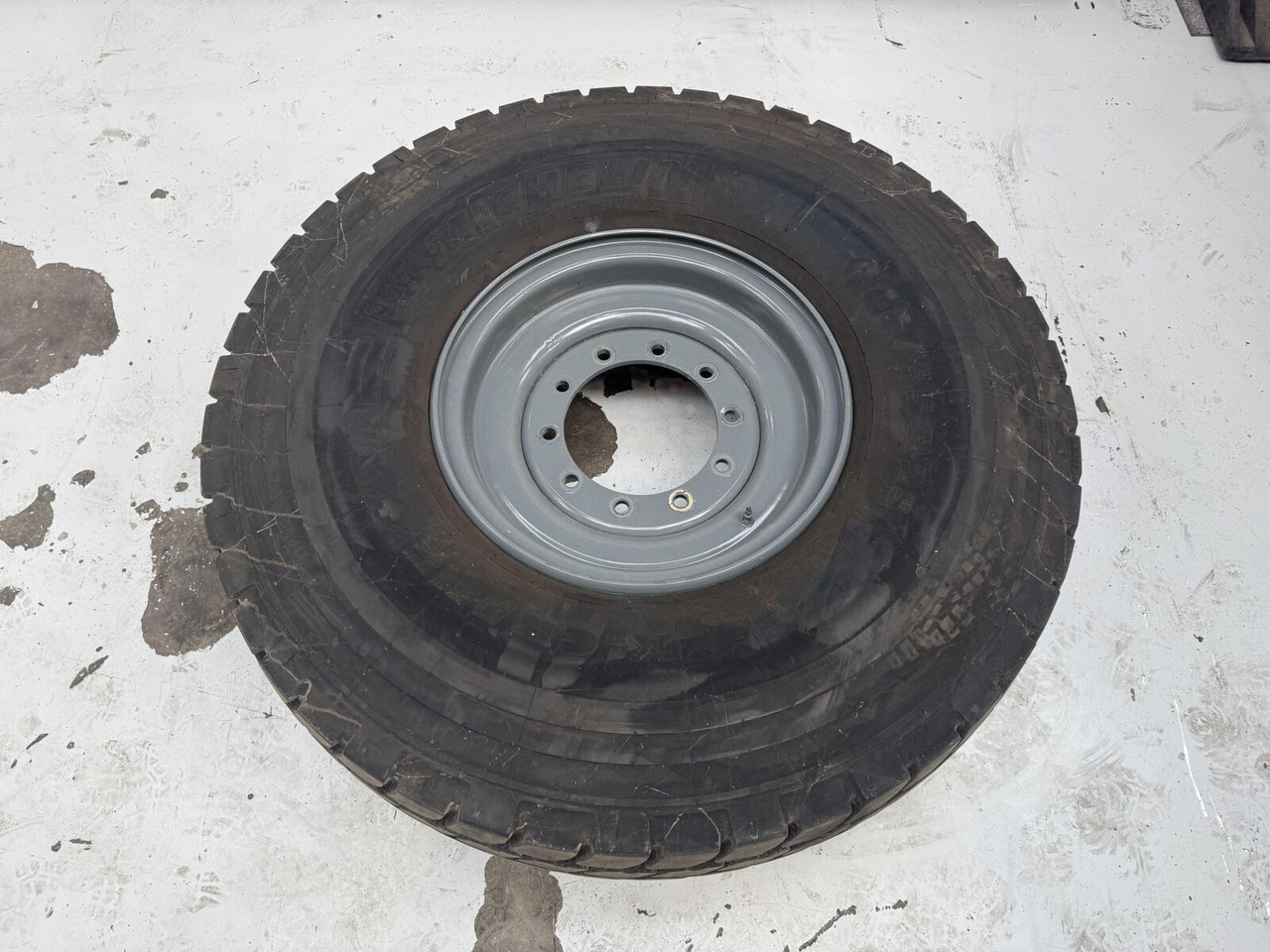 Liebherr Wheel 445/95R25 10 12 1p - Rueda completa para Grúa: foto 1 Liebherr Wheel 445/95R25 10 12 1p - Rueda completa para Grúa: foto 1