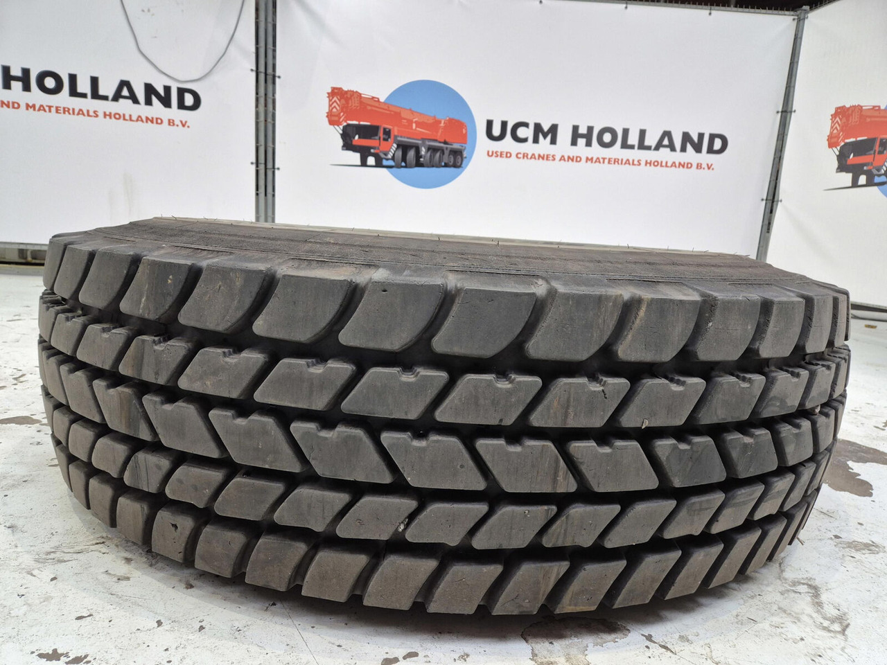 Liebherr Wheel 445/95R25 10 12 1p - Rueda completa para Grúa: foto 3 Liebherr Wheel 445/95R25 10 12 1p - Rueda completa para Grúa: foto 3