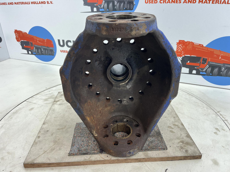 Terex AC 205 Steering knuckle 16 holes axle 3 - Mangueta: foto 5 Terex AC 205 Steering knuckle 16 holes axle 3 - Mangueta: foto 5