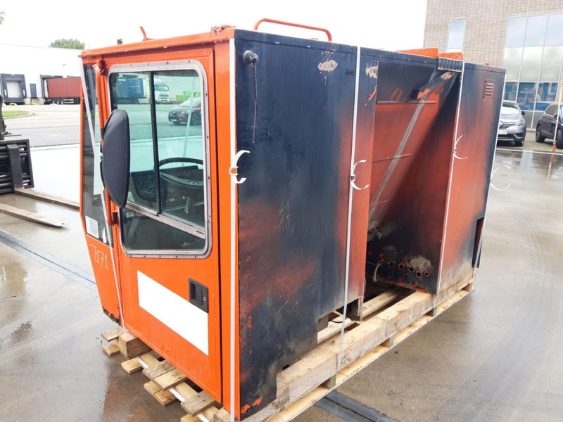 Terex AC 205 lower cab - Cabina e interior para Grúa: foto 4 Terex AC 205 lower cab - Cabina e interior para Grúa: foto 4