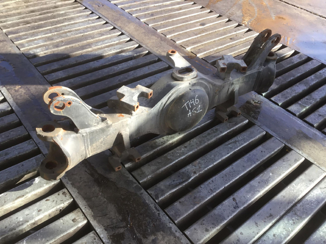 Terex AC 35 axle housing axle 1 - Eje y piezas para Autogrúa: foto 2 Terex AC 35 axle housing axle 1 - Eje y piezas para Autogrúa: foto 2