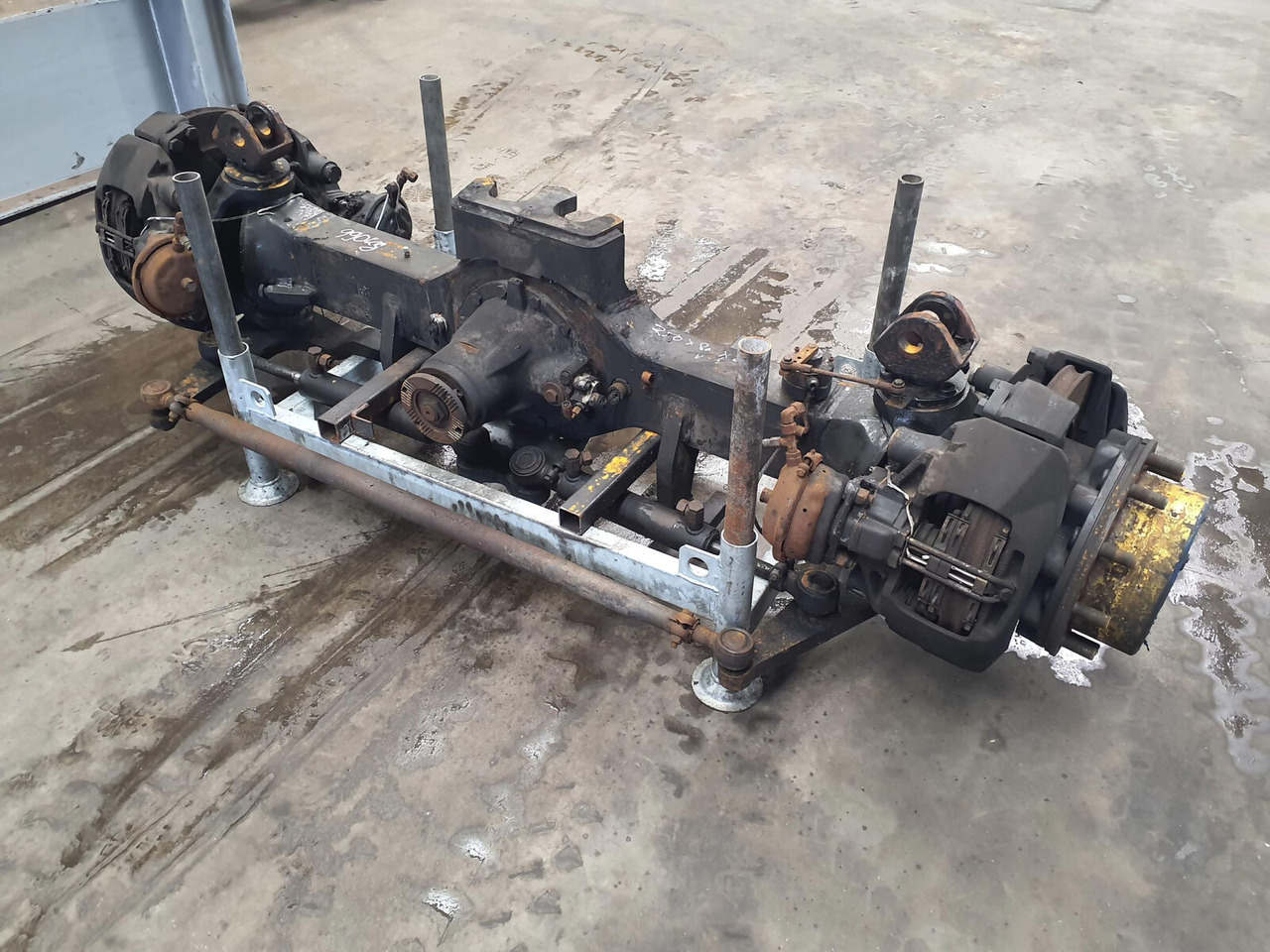Terex AC 50-1 axle 1 - Eje y piezas para Autogrúa: foto 2 Terex AC 50-1 axle 1 - Eje y piezas para Autogrúa: foto 2