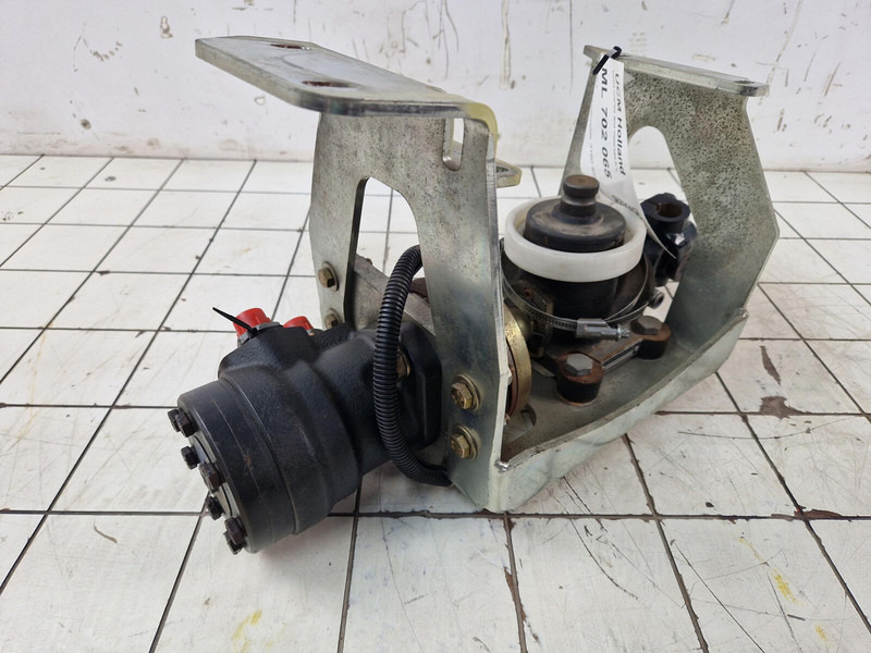 Terex Terex Challenger 3160 Steering box - Suspensión para Grúa: foto 3 Terex Terex Challenger 3160 Steering box - Suspensión para Grúa: foto 3