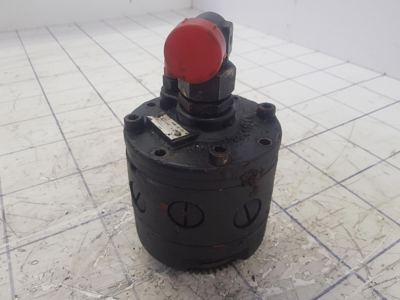 ZF Emergency steering pump from ZF - Bomba hidráulica para Grúa: foto 2 ZF Emergency steering pump from ZF - Bomba hidráulica para Grúa: foto 2