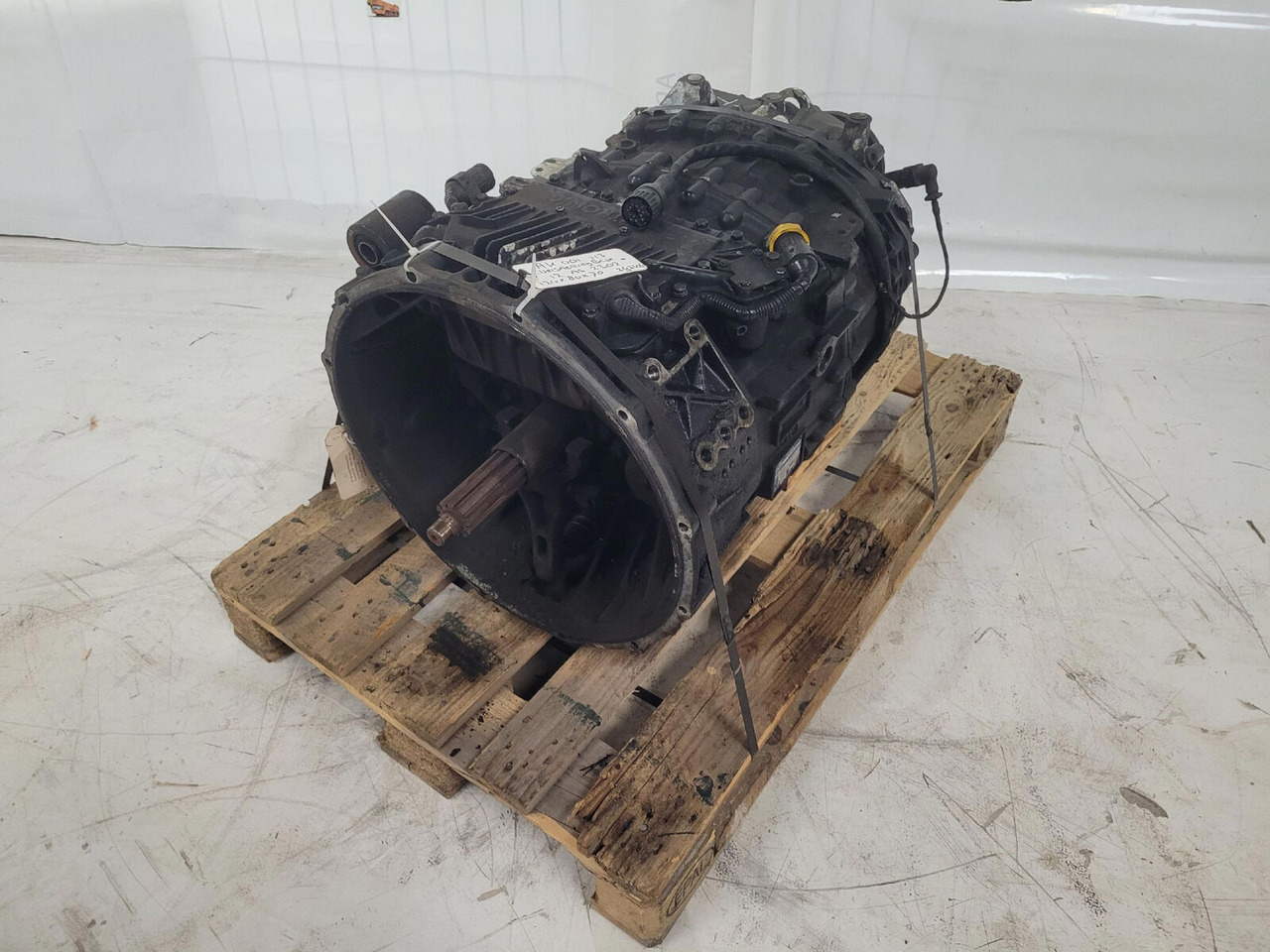ZF GMK 3055 Gearbox ZF Astronic 12 AS 2302 - Caja de cambios para Autogrúa: foto 1 ZF GMK 3055 Gearbox ZF Astronic 12 AS 2302 - Caja de cambios para Autogrúa: foto 1