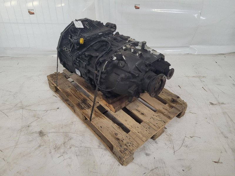 ZF GMK 3055 Gearbox ZF Astronic 12 AS 2302 - Caja de cambios para Grúa: foto 4 ZF GMK 3055 Gearbox ZF Astronic 12 AS 2302 - Caja de cambios para Grúa: foto 4