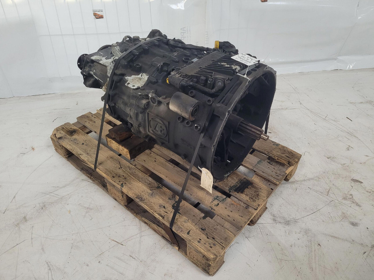 ZF GMK 3055 Gearbox ZF Astronic 12 AS 2302 - Caja de cambios para Autogrúa: foto 2 ZF GMK 3055 Gearbox ZF Astronic 12 AS 2302 - Caja de cambios para Autogrúa: foto 2