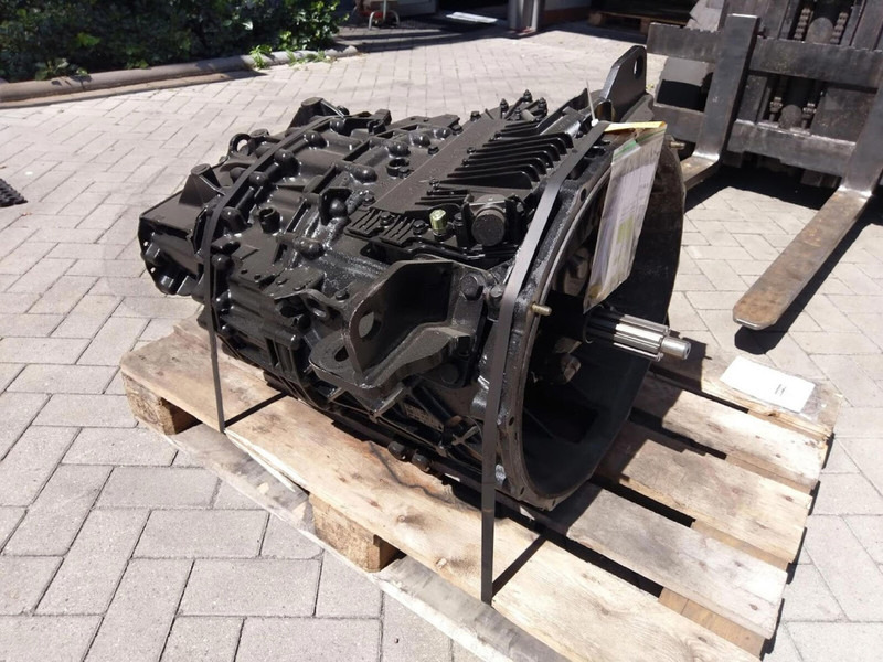 ZF LTM 1055-3.2 gearbox Astronic 12 AS 2302 - Caja de cambios para Grúa: foto 2 ZF LTM 1055-3.2 gearbox Astronic 12 AS 2302 - Caja de cambios para Grúa: foto 2