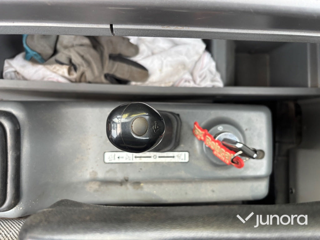 Excavadora de cadenas Grävmaskin - Doosan DX85R-3: foto 18