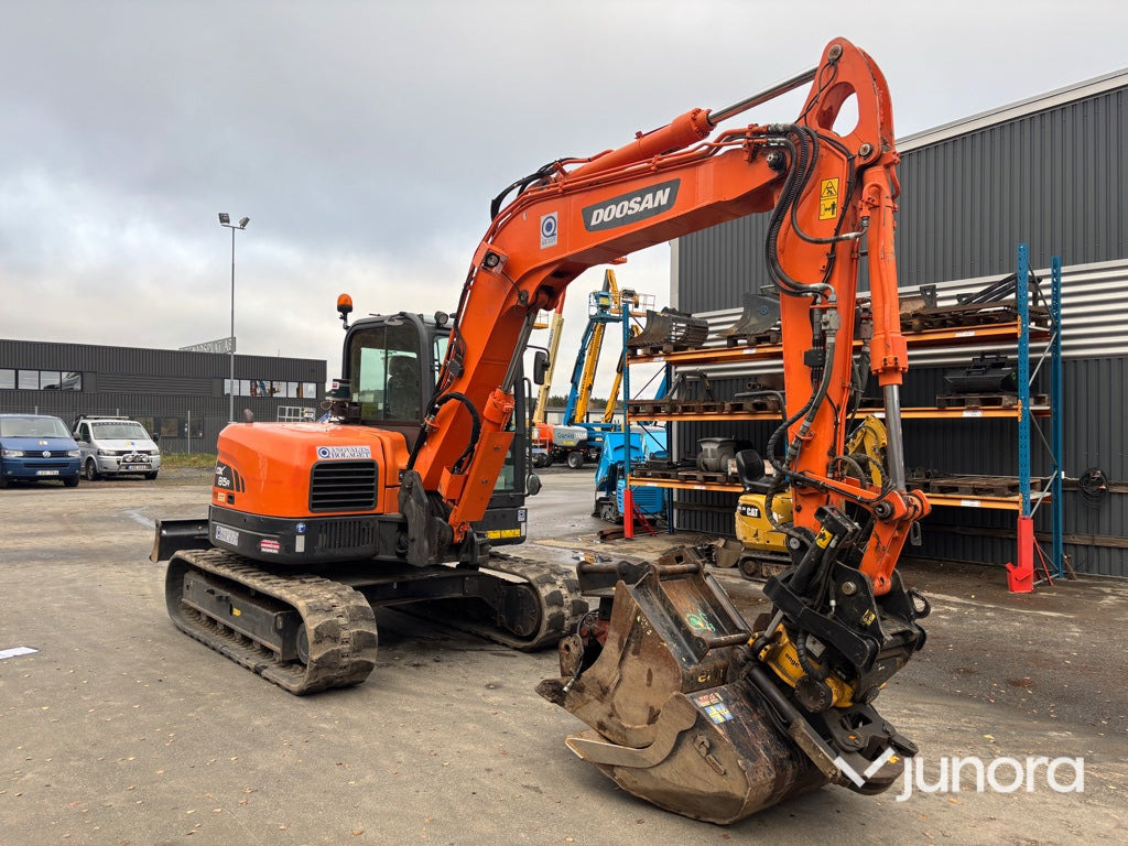 Excavadora de cadenas Grävmaskin - Doosan DX85R-3: foto 7