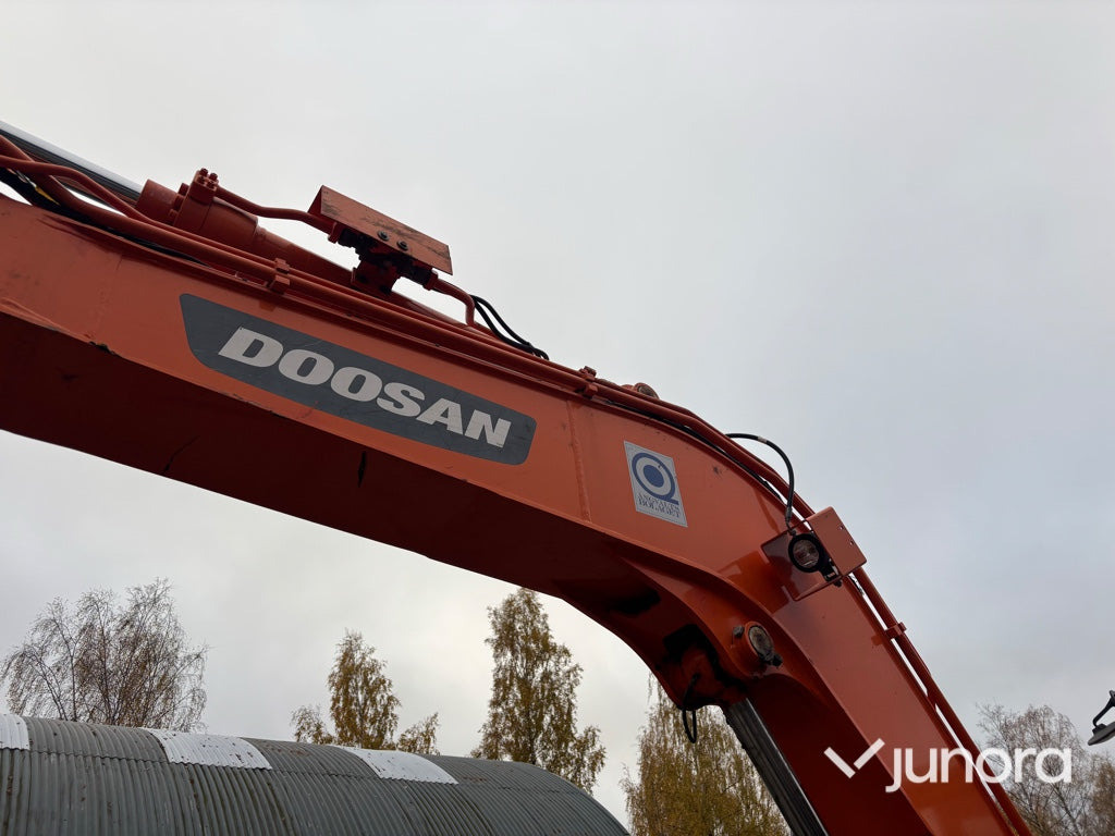 Excavadora de cadenas Grävmaskin - Doosan DX85R-3: foto 26