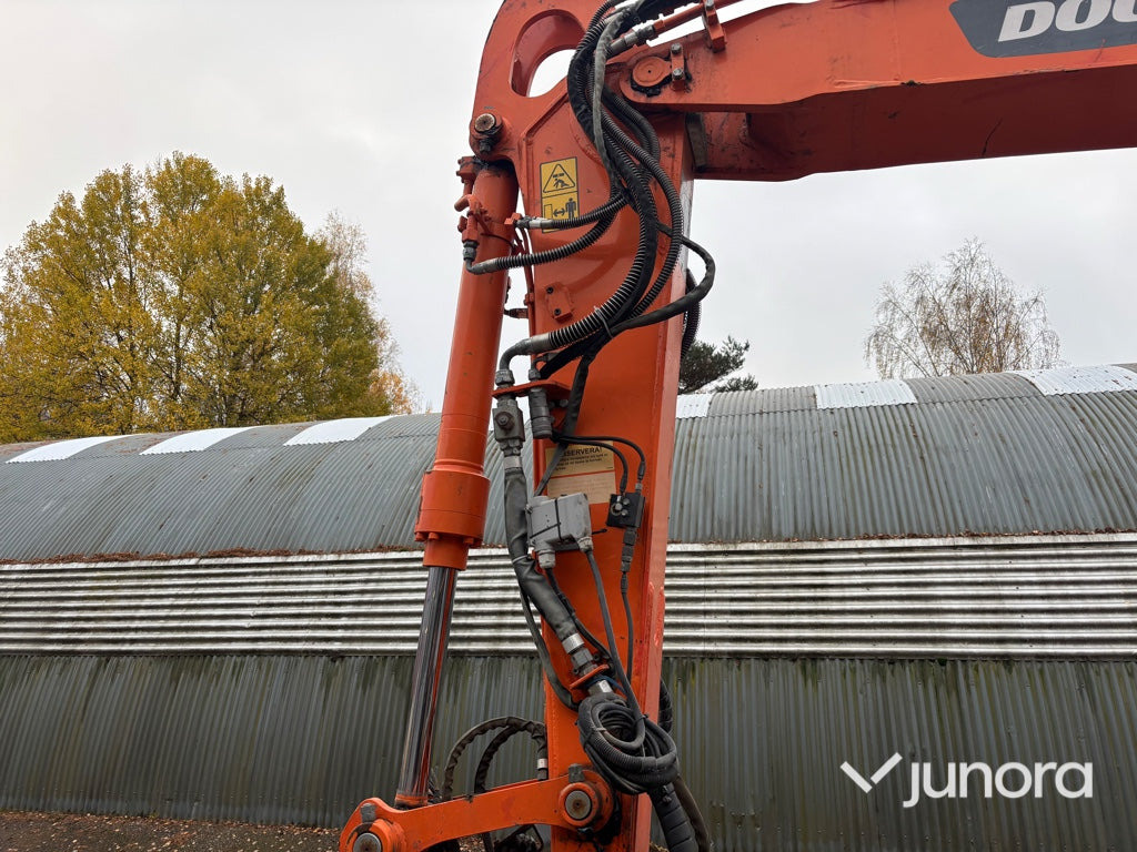 Excavadora de cadenas Grävmaskin - Doosan DX85R-3: foto 25