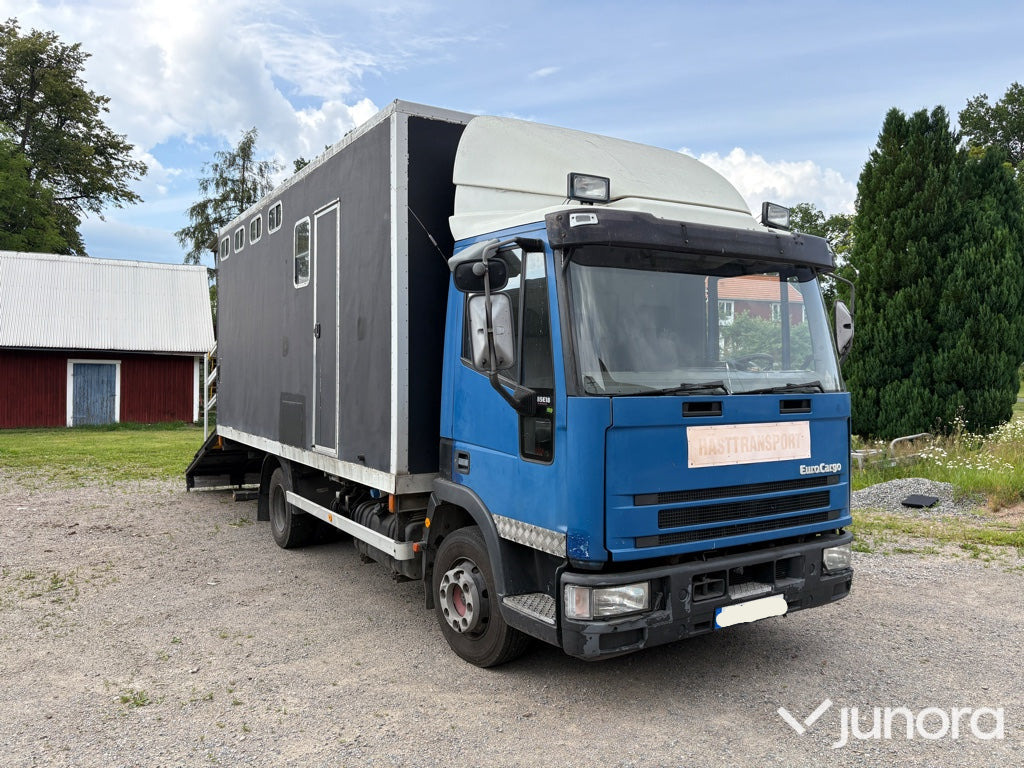 Hästtransport Iveco EuroCargo 85E18 - Camión para caballos: foto 4 Hästtransport Iveco EuroCargo 85E18 - Camión para caballos: foto 4